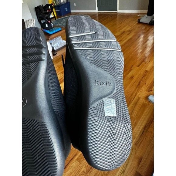 Kizik madri eco knit slip on sneakers. Mens 7/womens 8.5 - Picture 8 of 10